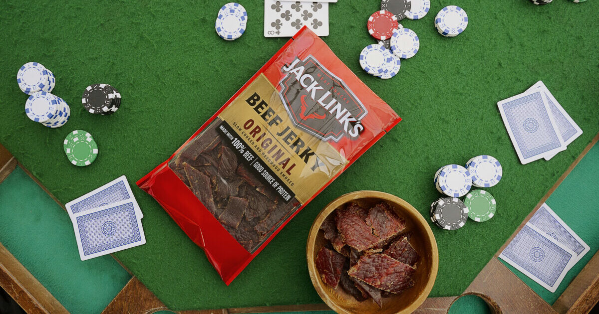 Jerky vs Protein Bars — How to Fuel Up for Your Next Adventure