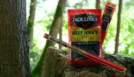Beef Sticks vs Beef Jerky: What’s the Difference?