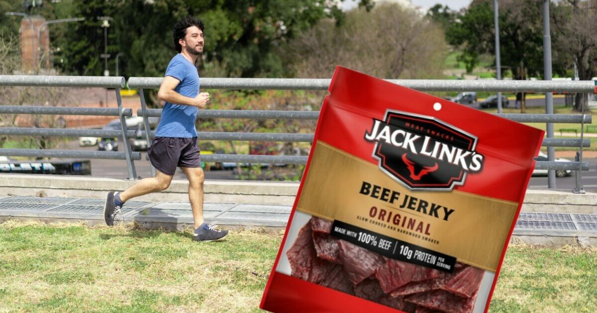 8 Snacks That Fit in Your Pocket to Take on Your Next Long Run